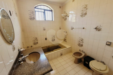 Casa Térrea à venda com 3 quartos, sendo 1 suíte, no Centro, Indaiatuba, SP