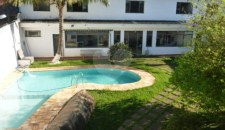 Casa Térrea à venda com 4 quartos, sendo 1 suíte,  em Tremembé, São Paulo, SP