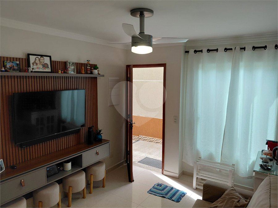 Casa à venda com 2 suítes no condomínio Residencial Guilhen, São Paulo - SP