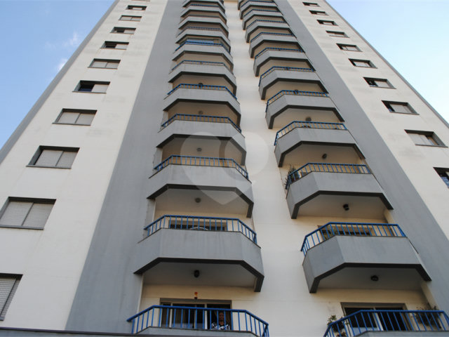 Apartamento à venda com 2 quartos, sendo 1 suíte,  em Campo Belo, São Paulo, SP