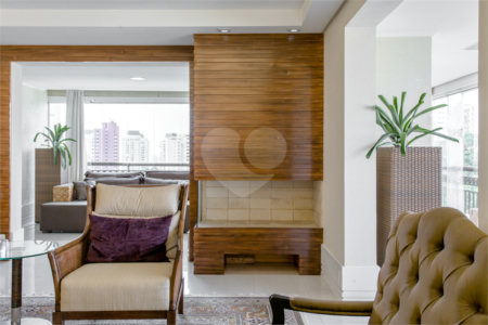 Apartamento à venda com 4 suítes em Vila Suzana, São Paulo, SP