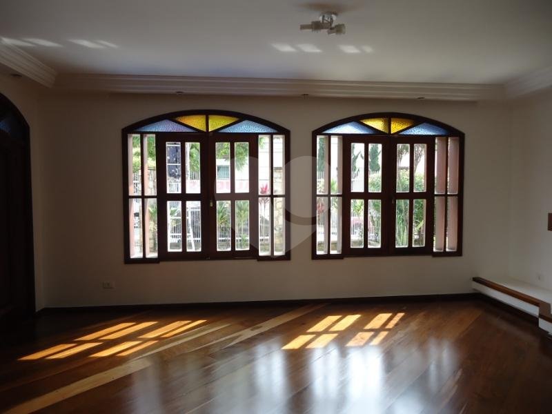 Casa Térrea à venda com 3 quartos, sendo 1 suíte,  em Vila Mariana, São Paulo, SP