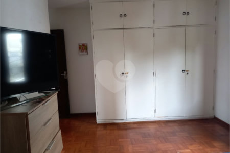Sobrado à venda com 4 quartos, sendo 1 suíte,  em Jardim São Paulo(zona Norte), São Paulo, SP