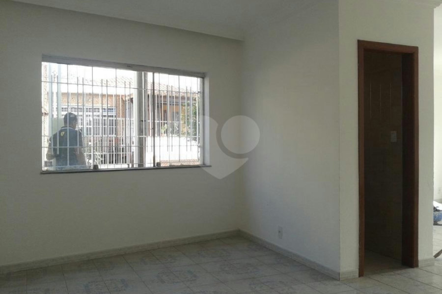 Sobrado à venda com 3 quartos, sendo 1 suíte, em Tremembé, São Paulo, SP