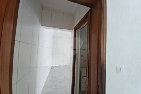 Sobrado à venda com 4 quartos, sendo 1 suíte, em Vila Gustavo, São Paulo, SP