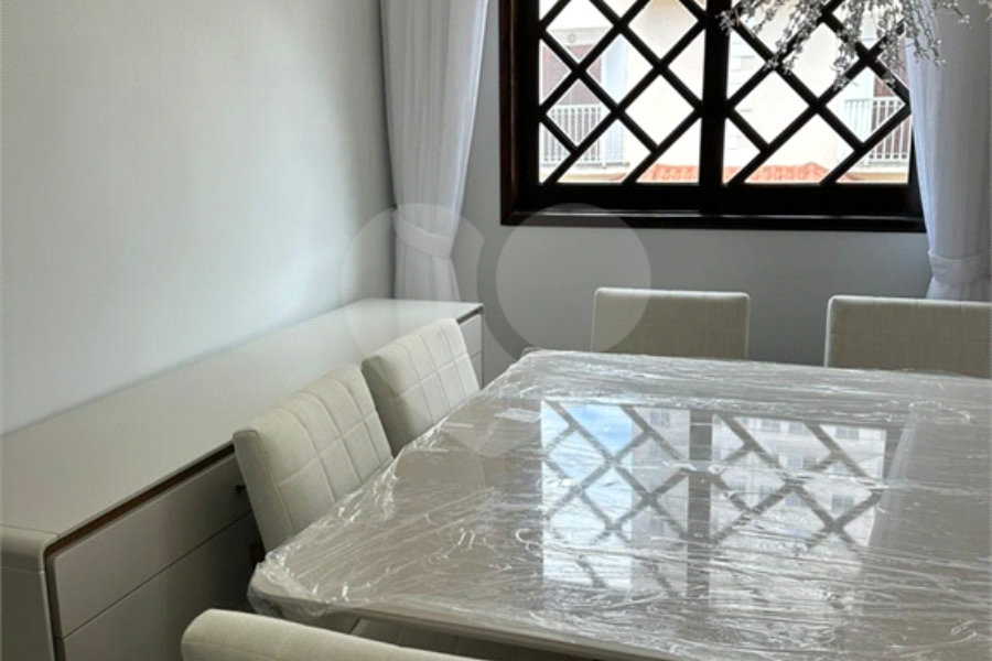 Casa à venda com 3 quartos, sendo 1 suíte, no condomínio Residencial Morada do Horto, São Paulo - SP