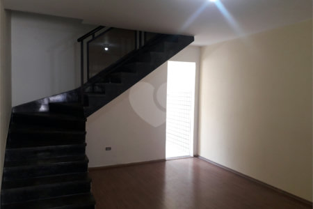 Sobrado à venda com 3 quartos em Santana, São Paulo, SP