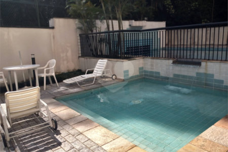 Apartamento à venda com 3 suítes em Vila Suzana, São Paulo, SP