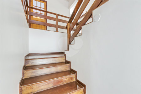 Casa à venda com 3 quartos, sendo 1 suíte,  em Granja Julieta, São Paulo, SP