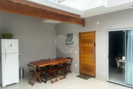 Sobrado à venda com 3 quartos, sendo 1 suíte, em Santa Teresinha, São Paulo, SP