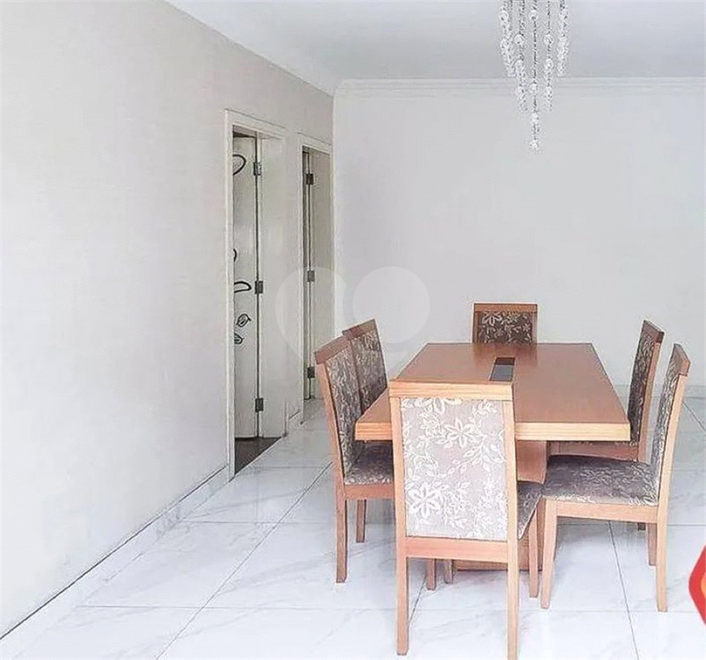 Casa à venda com 5 quartos, sendo 1 suíte, em Vila Santo Estevão, São Paulo, SP