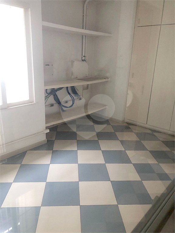Sobrado à venda com 4 quartos, sendo 1 suíte, em Brooklin Velho, São Paulo, SP