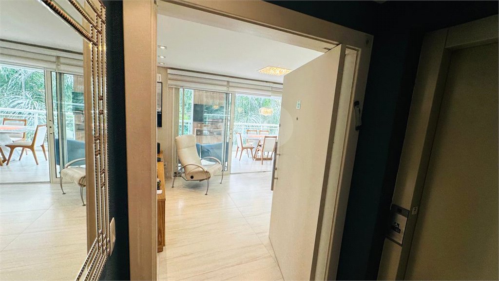 Apartamento à venda com 3 suítes em Vila Mariana, São Paulo, SP