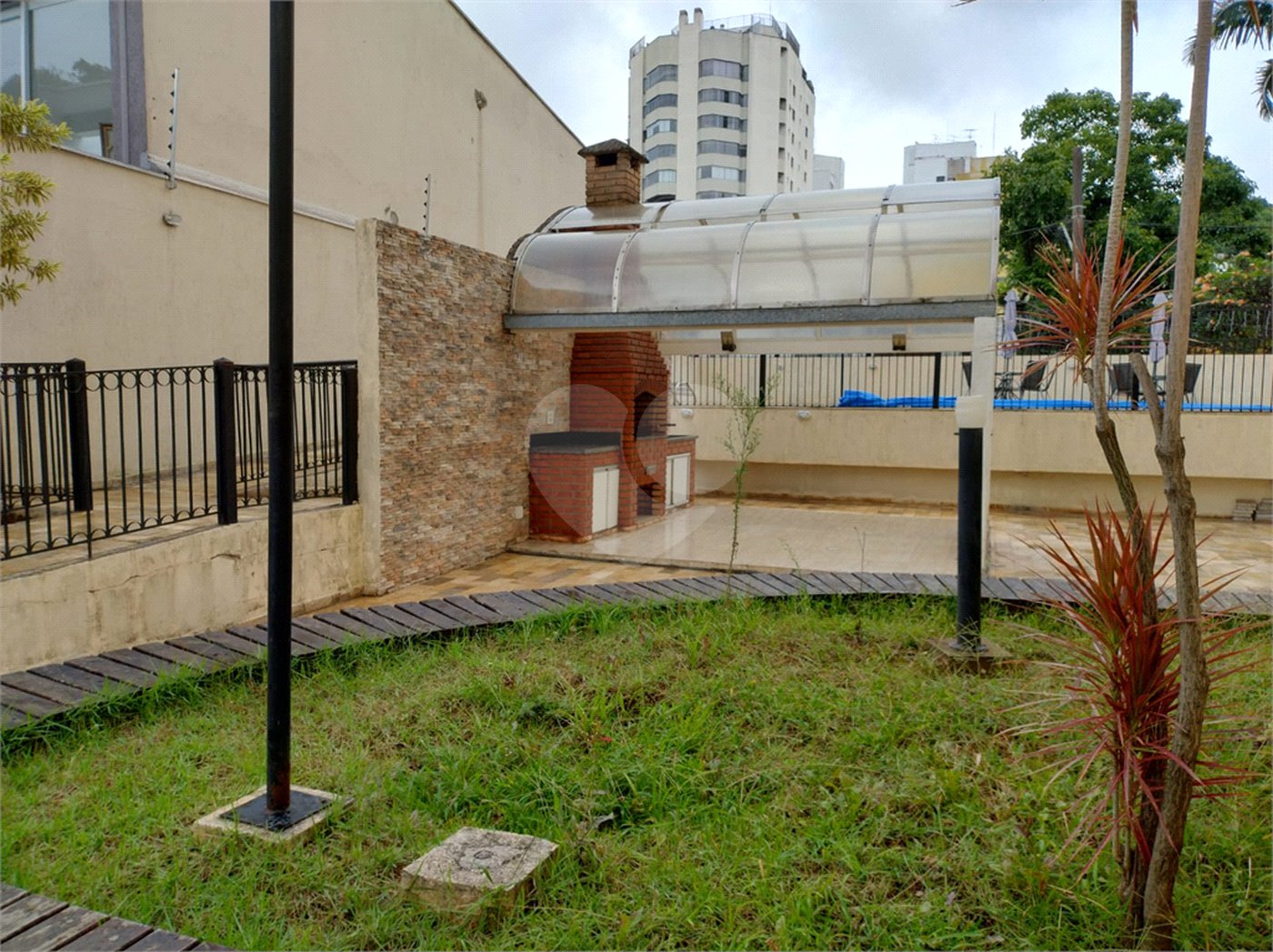 Apartamento à venda ou para alugar com 3 suítes em Indianópolis, São Paulo, SP