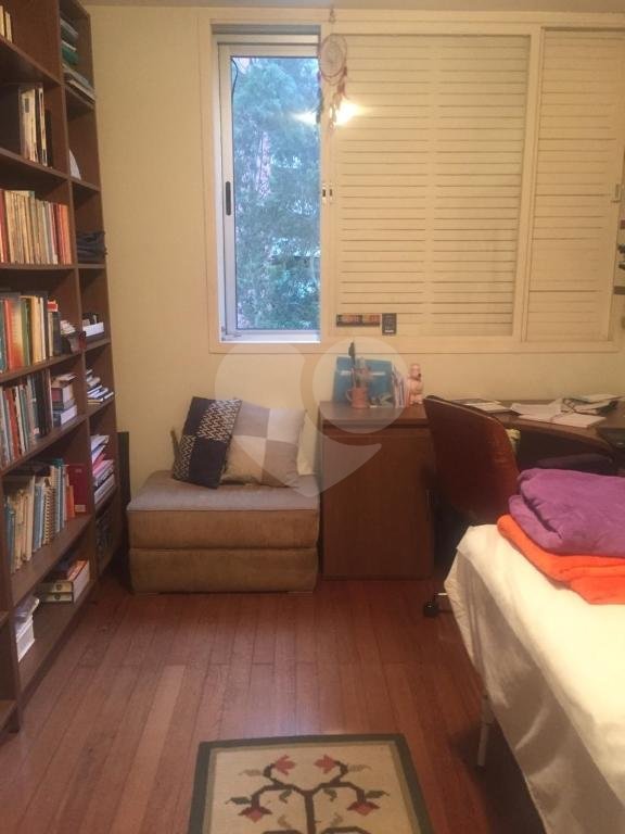 Apartamento à venda com 4 quartos, sendo 1 suíte, em Vila Andrade, São Paulo, SP
