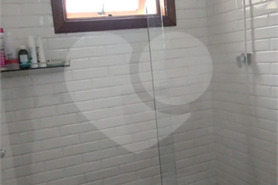 Casa Térrea à venda com 3 quartos, sendo 2 suítes, em Horto, São Paulo, SP