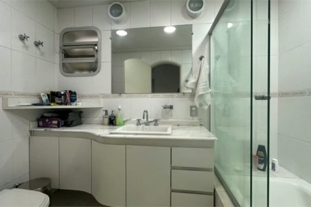 Apartamento à venda com 3 quartos, sendo 1 suíte, em Vila Andrade, São Paulo, SP