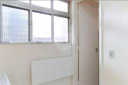 Apartamento à venda ou para alugar com 2 quartos em Parque Peruche, São Paulo, SP