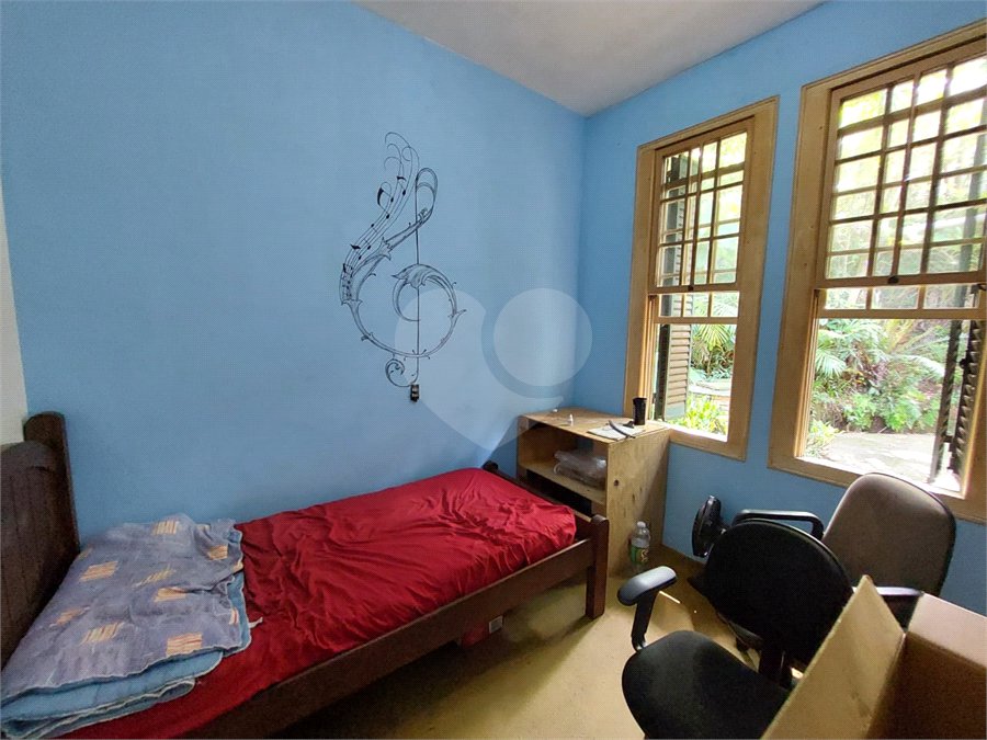 Casa à venda com 5 quartos, sendo 1 suíte, em Eldorado, São Paulo, SP
