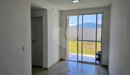 Apartamento para alugar com 2 quartos, sendo 1 suíte,  em Nova São Pedro, São Pedro da Aldeia, RJ