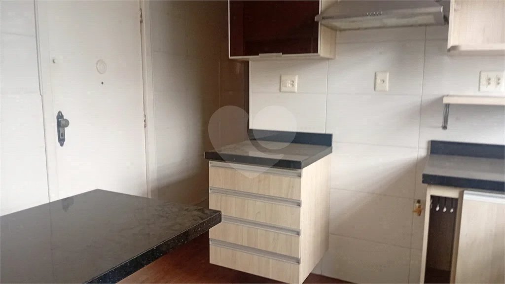 Apartamento à venda no Boqueirão, 3 quartos (2 suítes), garagem