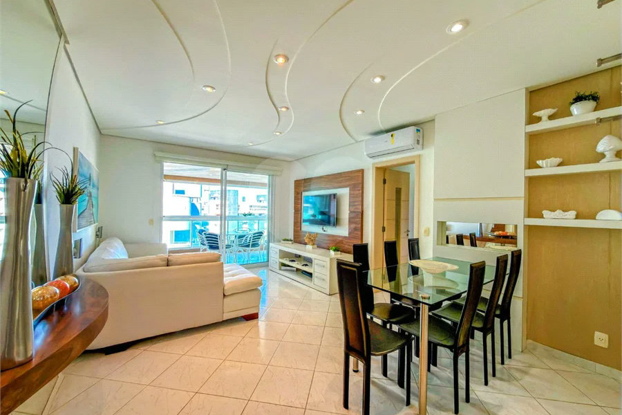 Apartamento à venda com 3 quartos, sendo 1 suíte,  em Riviera de São Lourenço, Bertioga, SP