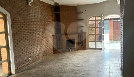Sobrado à venda com 3 quartos, sendo 1 suíte,  em Jardim Altos de Santana, São José dos Campos, SP