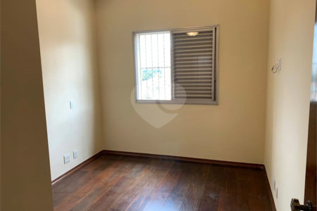 Apartamento à venda com 2 quartos, sendo 1 suíte,  em Jardim Aeroporto, São Paulo, SP