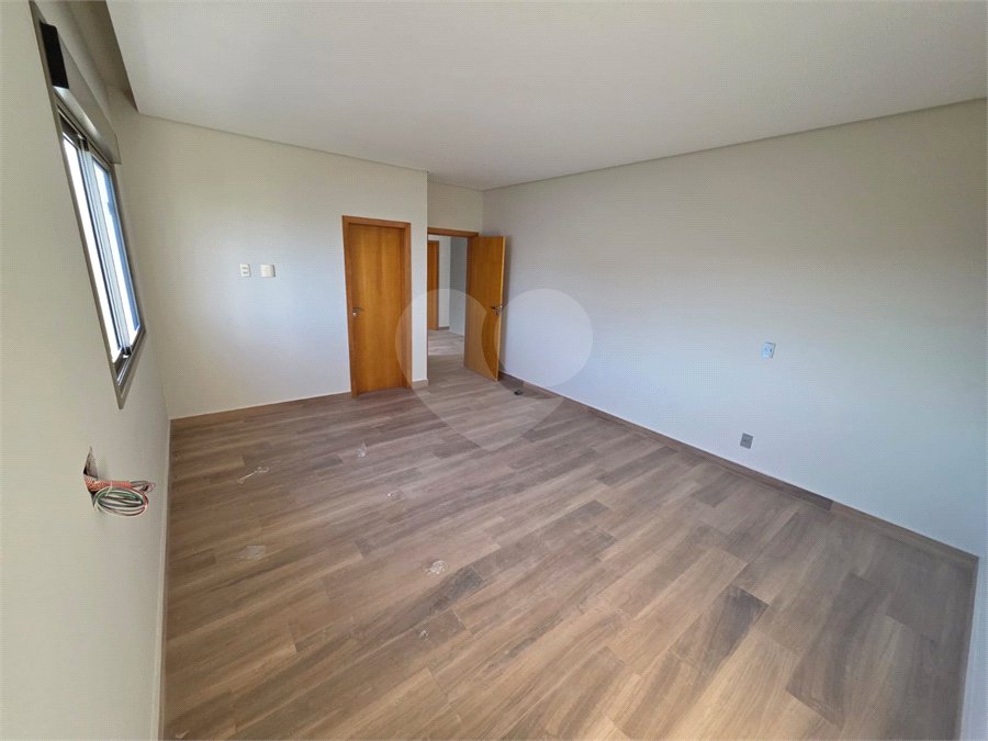 Casa sobrado 3 suítes com piscina Parque Faber IV