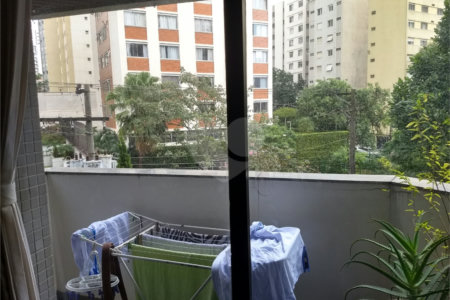APARTAMENTO ALTO PADRÃO NA ACLIMAÇÃO A 36% ABAIXO DO VALOR DE MERCADO.