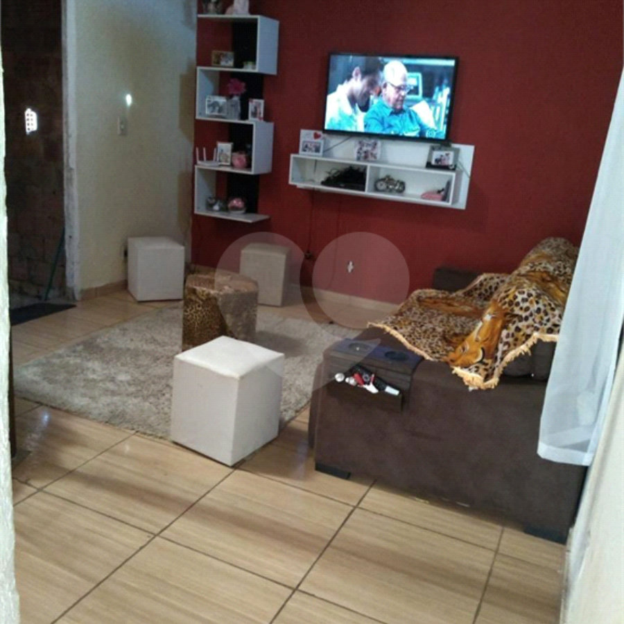 Vendo Sobrado com terraço em Anchieta