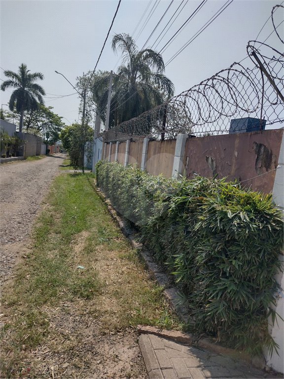 Indaiatuba- Recreio Internacional Viracopos - Terreno com 1000 ms - construido 200 ms - Sobrado com 3 dorms, 1 suite, Ar condicionado nos quartos e sala, cozinha com armários, cooktop, ampla varanda - Quiosque com churrasqueira e piscina , playground, garagem, deposito - R$ 1.500.000,00 - não ace