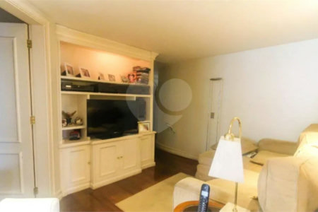 Apartamento a venda na Mooca