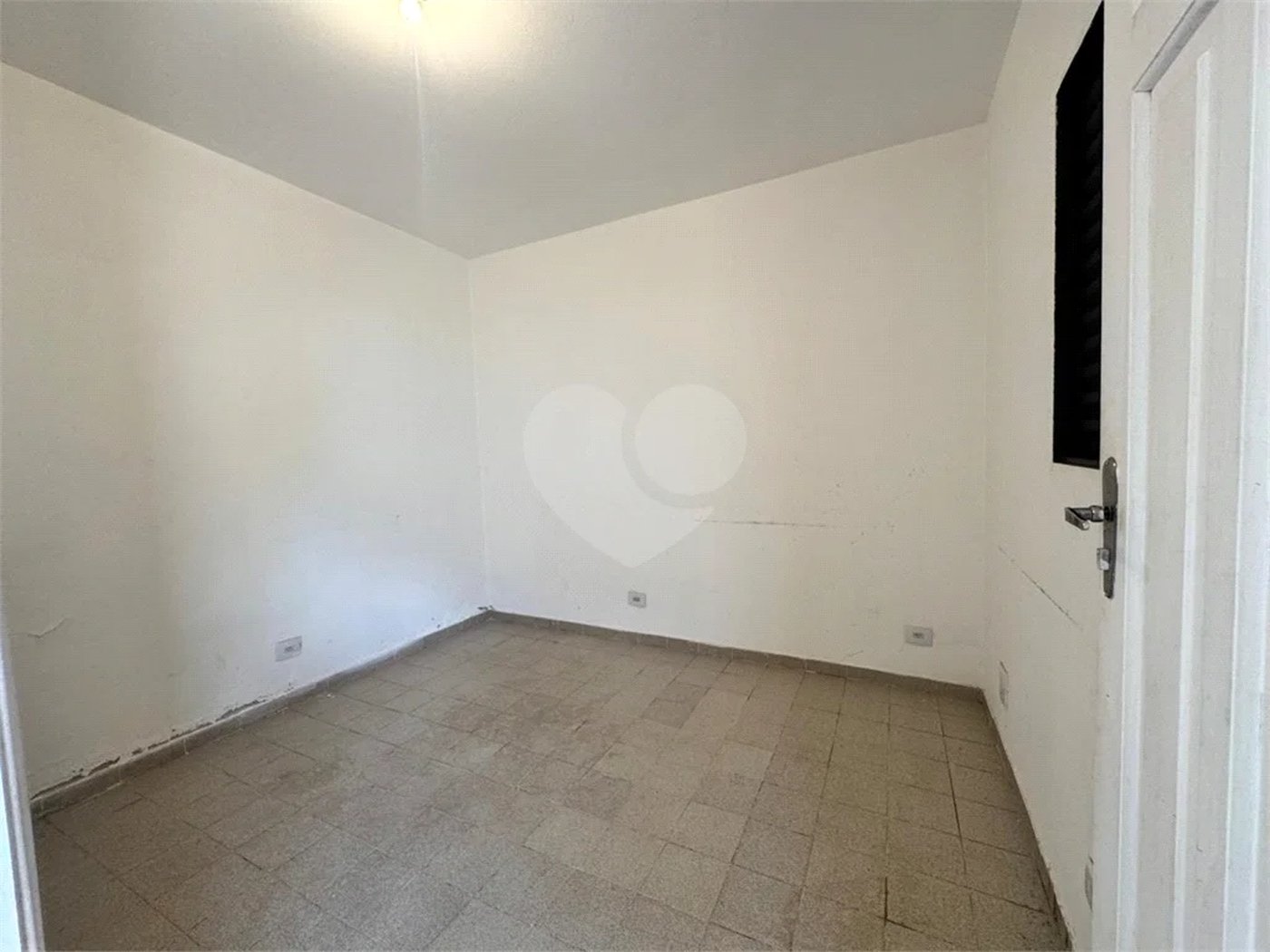 Imóvel Comercial para Venda e Locação no bairro Alto.