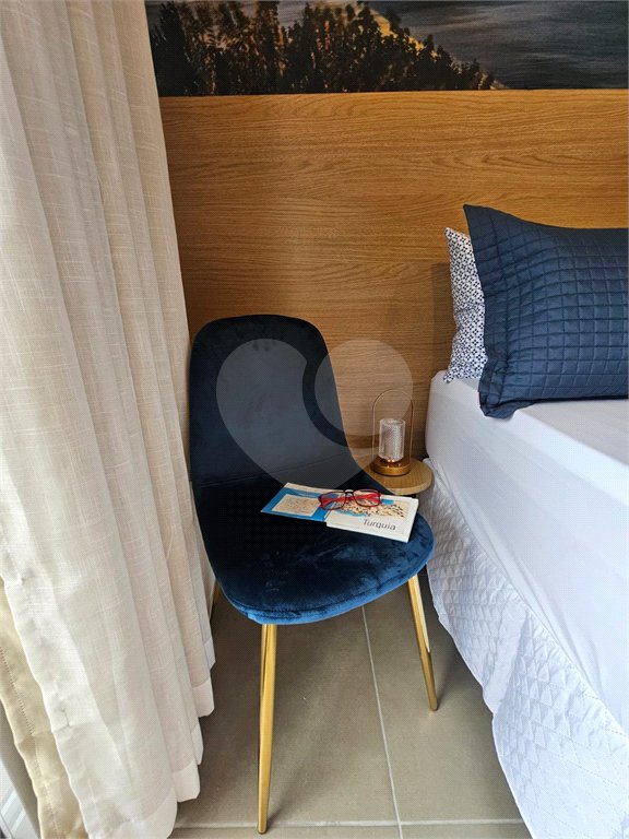 Apartamento Mobiliado a Venda no Campo Belo