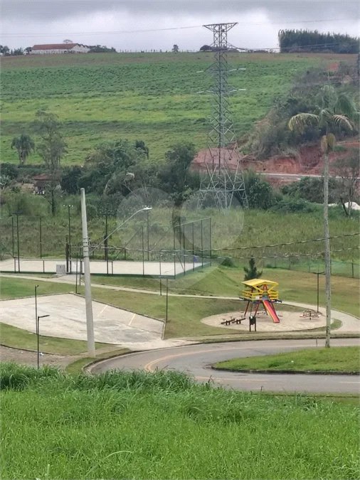 LOTE À VENDA NO PARADISE GARDENS DE 176 M² -Porteira preta/SP