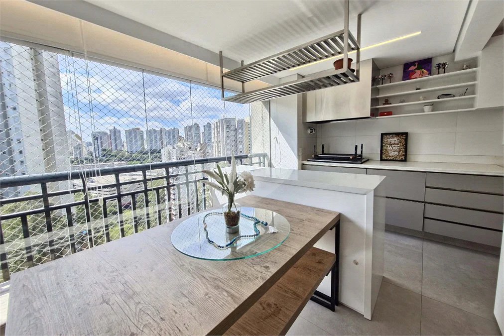 Vila Andrade / Jardim Sul - Apartamento em Andar Alto | 128 m² | 4 Suítes | 3 Vagas + Depósito