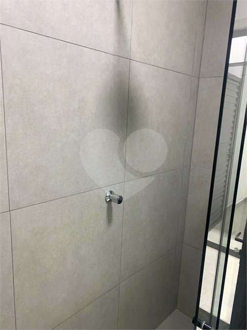 PRÉDIO / GALPÃO COMERCIAL À VENDA OU LOCAÇÃO Jardim Arapongas • Guarulhos/SP