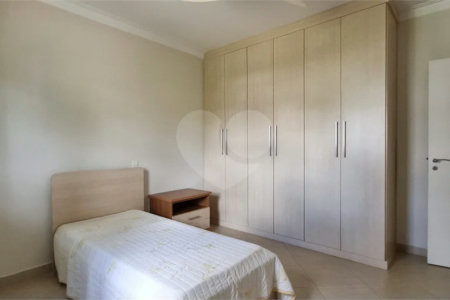 Lindo sobrado com 4 suites e piscina à venda, 365m², por R$ 2.450.000,00 no condomínio Villa Suiça, em Indaiatuba/SP.