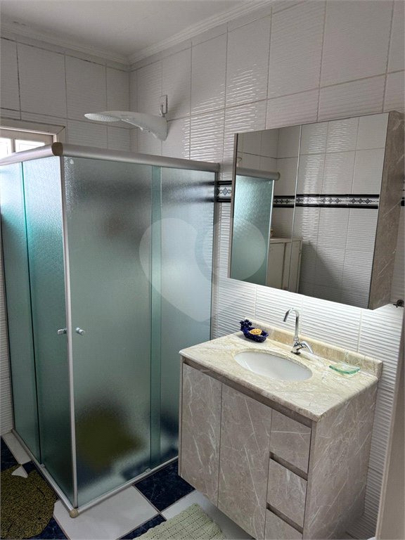 Sobrado à venda com 3 quartos, sendo 1 suíte,  em Parque dos Sabiás, Louveira, SP