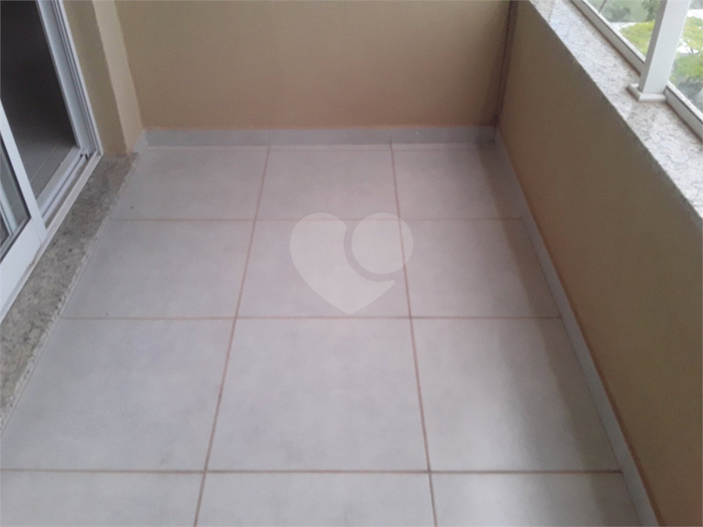 Apartamento no Condomínio Via Campus.