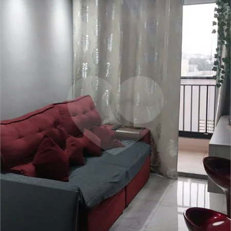 Apartamento de 2 quartos (1 suíte) à venda em Itaquera