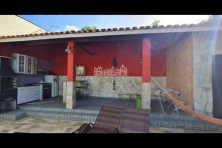 Casa à venda com 3 quartos, sendo 1 suíte, em Vila Santista, Atibaia, SP