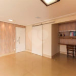 Apartamento disponível para venda | Área Útil : 115m | Área Total 115m | 3 dormitórios | 1 suíte | 4 banheiros | 2 vagas.