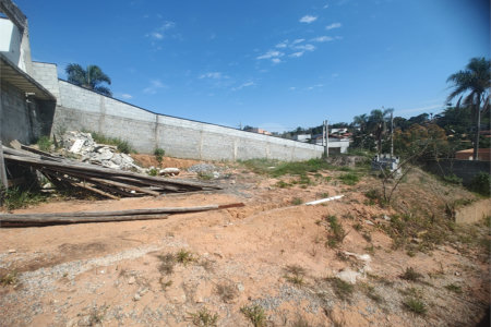 Terreno 810 metros à venda em Atibaia com projeto aprovado exclusivo de alto padrão com construção inacabada