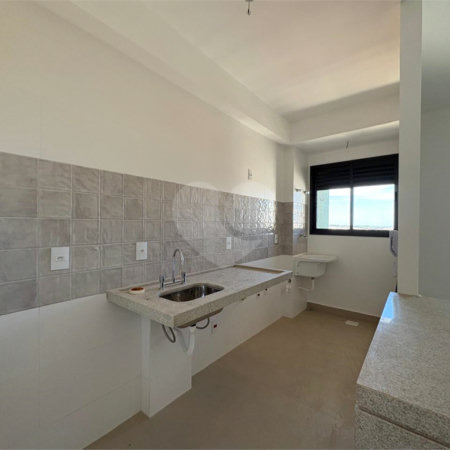 Apartamento no IRINEU MASSARI á venda