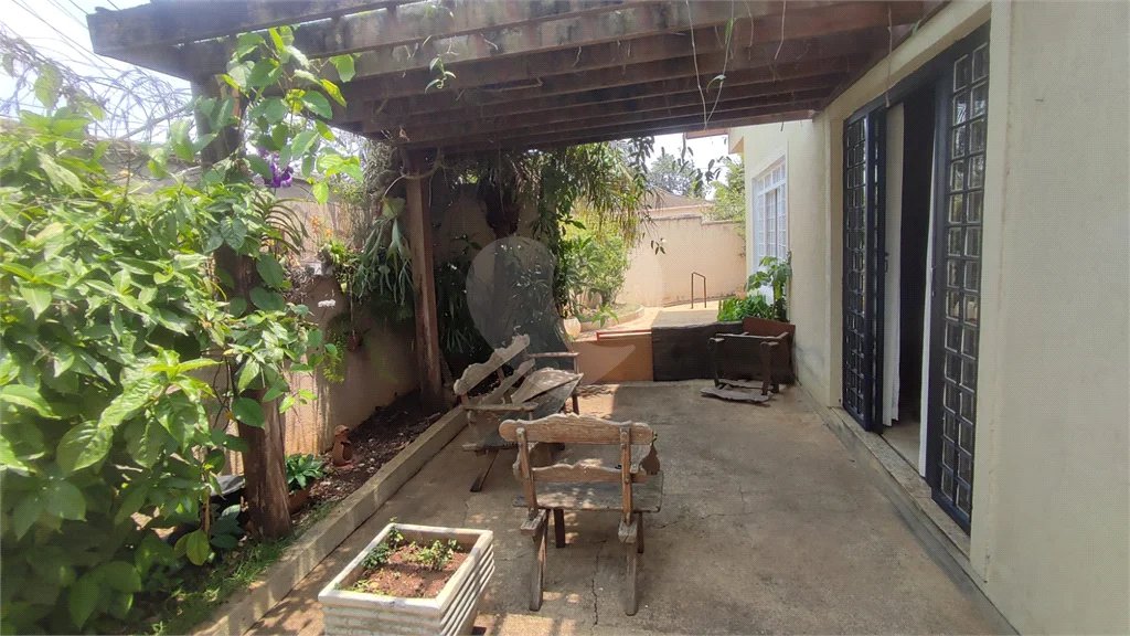 Vende-se Bela Casa no Bairro Santa Cecília - Piracicaba-SP