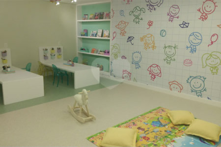 Apartamento à venda no Condomínio Family Garden, Chácara Inglesa, SBC, com 127 m², 3 suítes, varanda gourmet com churrasqueira a carvão, móveis planejados, ar-condicionado, 2 vagas cobertas e lazer completo.