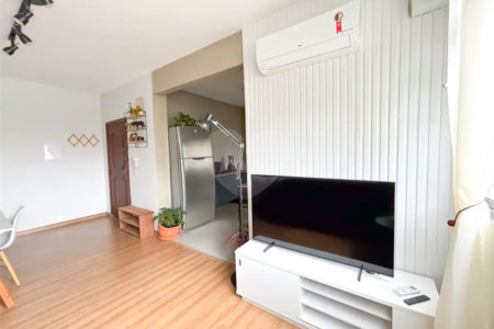 Apartamento de 80m² a venda e locação em Moema - 02 dorm, 02 Banheiros 01 Vaga