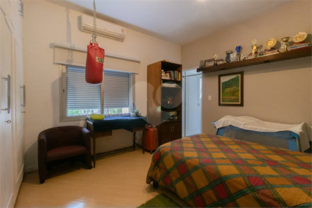Apartamento em Higienópolis com 3 quartos, 3 suítes, 2 vagas, 277 m² de área útil